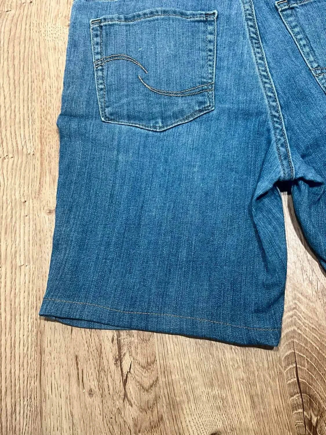 Short Levi's Mid Rise Capri Taille 6 W28 Vintage Bleu Slv 024 – photo 9